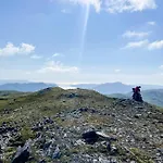 12 Person In Davik * Davik (Sogn og Fjordane)