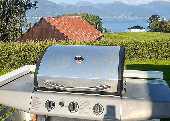 Feriehus 12 Person In Davik